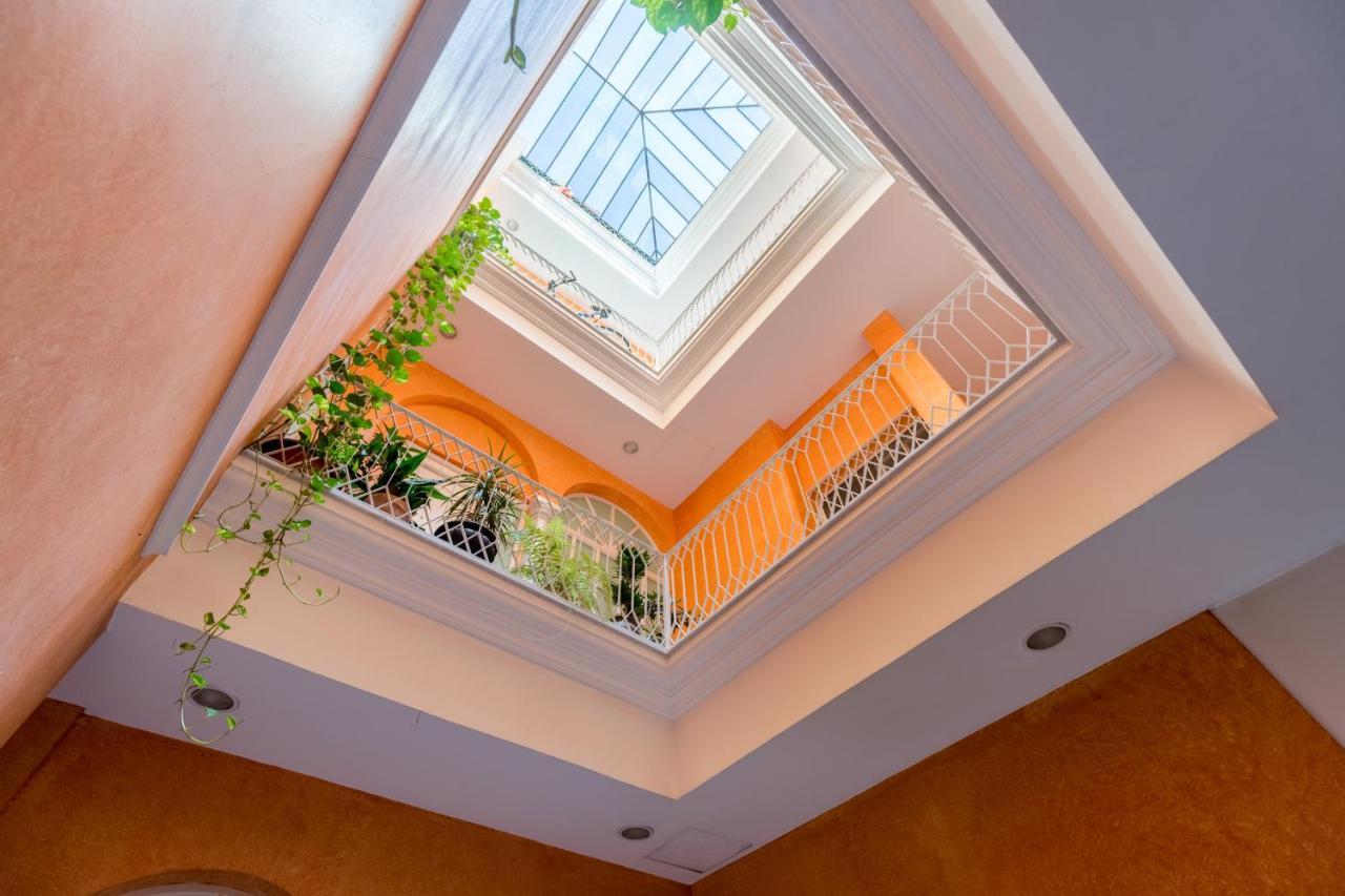 Behouse Cuna 세비야 외부 사진