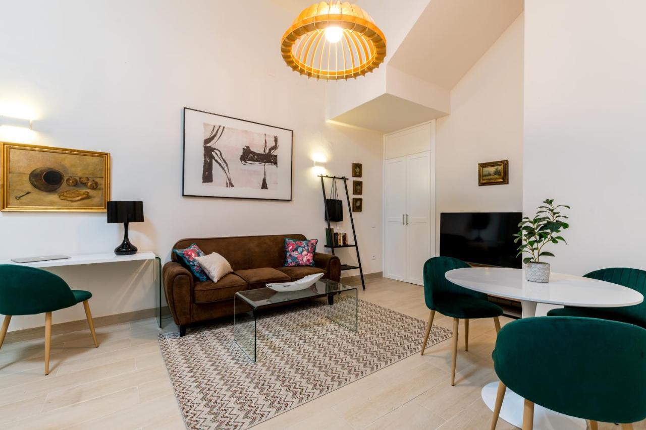 Behouse Cuna 세비야 외부 사진